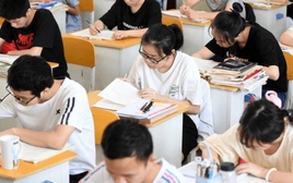 Cô giáo cảnh báo "chưa bao giờ thấy 1 thực trạng đáng báo động như hiện nay": Cứ thế này, học thêm bao nhiêu cũng phí!