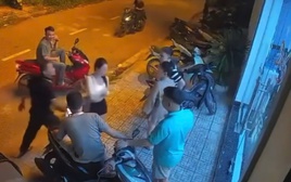 Công an xác minh vụ cô gái bị tát trước quán karaoke ở Ninh Bình