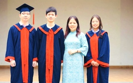 Lớp học có 3 thủ khoa lớp 10, giáo viên chủ nhiệm tiết lộ điểm chung bất ngờ