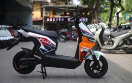 VinFast Flazz Max “đốn tim” học sinh vì dáng thể thao, đổi pin nhanh, giá từ 12,6 triệu đồng