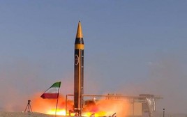 Các nghị sĩ Iran kêu gọi Lãnh tụ tối cao phê duyệt phát triển ICBM