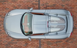 Siêu xe Porsche hơn 21 tỷ đồng nằm ngoài danh sách dùng xăng E10