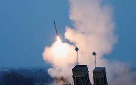 Nhiều tiếng nổ lớn vang lên ở Iran, quân đội Israel xác nhận tấn công