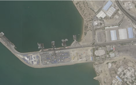 Iran tuyên bố đóng cửa eo biển Hormuz cho đến khi có thông báo mới