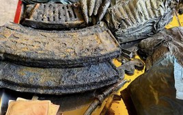 Những di vật 58 năm dưới lòng đất ở công viên Lê Thị Riêng