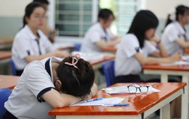Nóng: Hủy toàn bộ kết quả thi của thí sinh mang điện thoại vào phòng thi tại 1 địa phương, xem xét trách nhiệm cán bộ coi thi