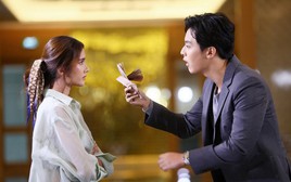 Chồng bỗng nhiên đưa tôi 500 triệu đồng, tôi mới hiểu 10 năm qua mình là gì trong mắt anh