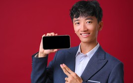 Gen Z và hành trình bước ra khỏi “vùng an toàn” để chạm tới ánh sáng của chính mình