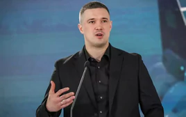Khăng khăng đòi ghế cũ, cựu Bộ trưởng Quốc phòng Ukraine đẩy Tổng thống Zelensky vào thế khó