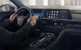 Toyota Crown 2027 ra mắt, nâng cấp hybrid và thêm loạt công nghệ