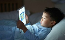 Ngày càng nhiều trẻ em lười suy nghĩ, bố mẹ chỉ chăm chăm đổ lỗi cho điện thoại mà không ngờ tới nguyên nhân này!