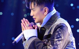 Nửa đêm, Đàm Vĩnh Hưng bất ngờ thông báo đặc biệt liên quan đến quán cà phê ở đường Ngô Thời Nhiệm vừa khai trương được 10 ngày