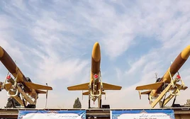 Iran 'lên dây cót' sản xuất vũ khí