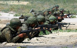Tổng thống Putin tăng cường quân số Nga thêm 25.000 binh sĩ