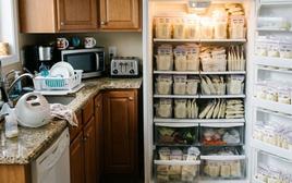 "Tao rút đấy, tao còn đổ hết xuống cống cơ": Câu nói của bà nội chồng khiến tôi quyết định ôm con ra khỏi nhà ngay đêm mưa
