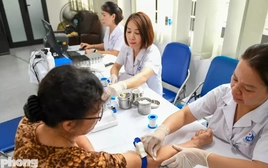 Người dân được chụp X-quang, khám chuyên khoa miễn phí ngay tại y tế cơ sở