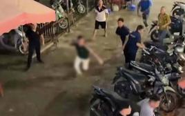 Công an Hà Nội truy bắt nhóm côn đồ cầm hung khí hỗn chiến tại quán ăn