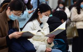 Vay 2,7 tỷ đồng để học tiến sĩ, người phụ nữ 32 tuổi sau đó phải gửi 200 hồ sơ, chật vật tìm việc suốt 16 tháng