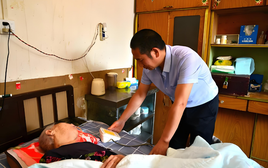 Chồng tuyên bố bán cả nhà để chữa bệnh cho bố, tôi chỉ hỏi một câu nhưng điều nhận được khiến bản thân phải câm nín