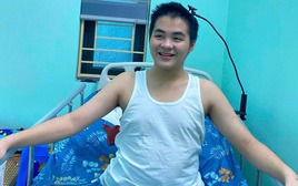 Bác sĩ hồi sức kể về ca bệnh chưa từng gặp: Thiếu niên mất nửa thân dưới và kỳ tích giành lại sự sống