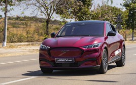 Một mẫu xe ở Việt Nam tăng doanh số 75 lần sau cú giảm giá gần 1 tỷ đồng