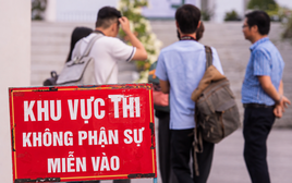 323 thí sinh Tuyên Quang làm thủ tục dự thi lại, 5 em vắng mặt