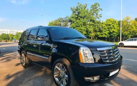Cadillac Escalade gần 15 năm tuổi rao giá thấp hơn Toyota Fortuner: Máy V8, vành 22 inch, nhiều tiện ích hơn xe sang ngày nay