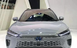 Toyota có thay đổi quan trọng với xe hybrid
