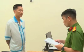 Khởi tố vợ chồng Huấn Hoa Hồng