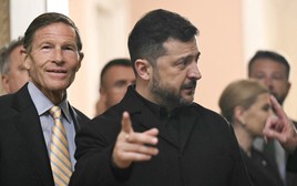Báo Ukraine: Iran nên sợ Tổng thống Zelensky!