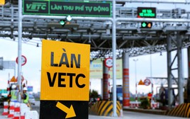 Chủ xe ít đi cao tốc có phải trả phí quản lý tài khoản giao thông quanh năm?