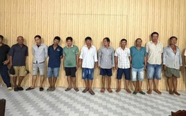 Công an kiểm tra một quán cà phê, tạm giữ hơn 140 triệu đồng của 15 đối tượng