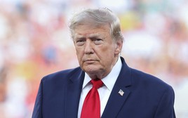 Tổng thống Trump đe dọa bất kỳ quốc gia nào hỗ trợ nền kinh tế Iran