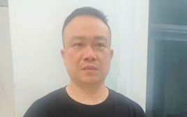 Trốn truy nã hơn 2 thập kỷ, Lê Minh Trí SN 1984 bị bắt giữ ngay khi vừa bước chân xuống sân bay quốc tế Tân Sơn Nhất