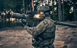 Tên lửa phòng không vác vai Piorun 'cháy hàng' sau chiến tích tại Ukraine