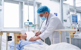Cứu sống sản phụ mắc sốt xuất huyết Dengue biến chứng nguy kịch