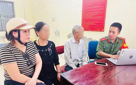 Vợ chồng cụ ông mang 5 chỉ vàng đi bán, chủ tiệm chở thẳng đến trụ sở công an
