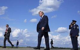 Tổng thống Trump hủy đòn tấn công Iran sau khi nhận tín hiệu bất ngờ