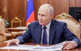 Tổng thống Putin chúc mừng Lực lượng Nhảy dù Nga