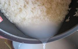 4 thói quen nấu cơm cần bỏ ngay