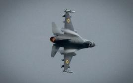 F-16 Ukraine bắn hạ 38 tên lửa hành trình trong cuộc tấn công quy mô lớn của Nga