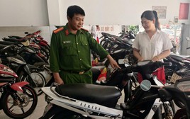 Công an kiểm tra loạt các quán karaoke, tiệm cầm đồ...