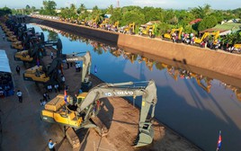 Trung Quốc “bơm” 1 tỷ USD, Campuchia tăng tốc đào kênh Funan Techo: Vì sao thời hạn 2028 vẫn bị nghi ngờ?