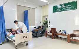 Việt Nam đã có nơi chăm sóc người già “sáng đưa đi - chiều đón về” ngay tại bệnh viện công: Mô hình kết hợp 4 trong 1, được bác sĩ khám mỗi ngày, hướng tới mở rộng tại cơ sở 2