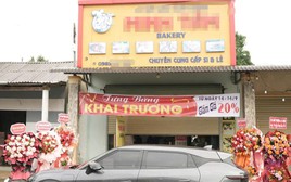 Vụ 46 người đau bụng, nôn sốt sau khi ăn bánh mì: Mẹ và vợ chủ tiệm cùng nhập viện vì ăn bánh mì cùng ngày, chủ tiệm gửi lời xin lỗi