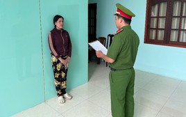 Ra quyết định khởi tố Phan Thị Kim Ngân SN 1979