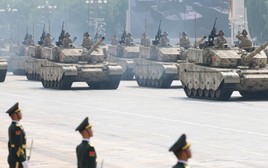 Trung Quốc chế tạo xe tăng có lò phản ứng và máy gia tốc để bắn xa 450km?
