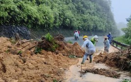 Liên tục hứng mưa lớn, Quảng Trị và Huế nguy cơ lũ quét, sạt lở trong 6 giờ tới