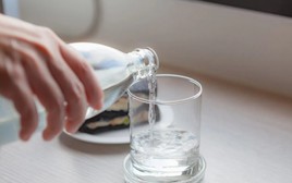 Điều gì xảy ra với cơ thể khi bạn không uống đủ nước?