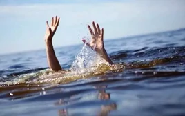 Sóng cuốn nhóm trẻ tắm biển ở Lâm Đồng, hai em tử vong